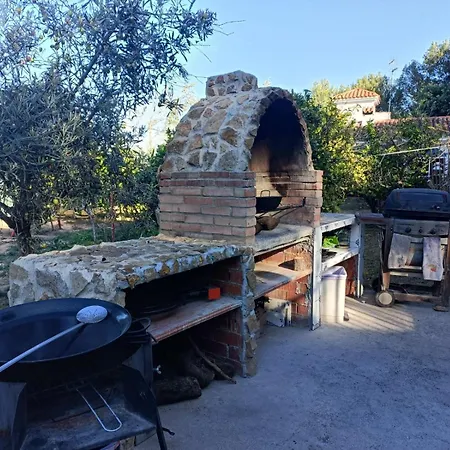 Bedroom With Private Bathroom And Two-Bedroom Family Suite In Quiet Forest Country House 80M2 Large Swimming Pool Music Town Lliria The Garden And Swimmingpool And Garden Are Shared Buitenkant foto