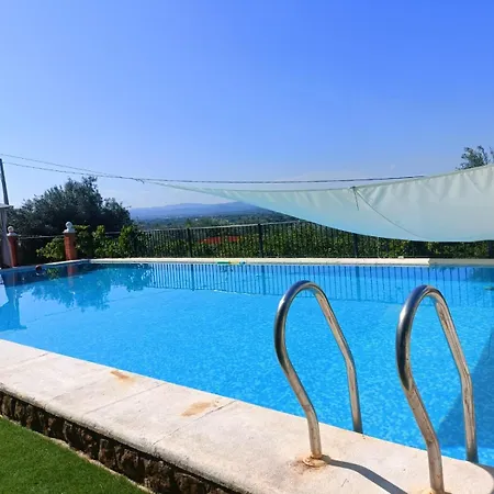 Bedroom With Private Bathroom And Two-Bedroom Family Suite In Quiet Forest Country House 80M2 Large Swimming Pool Music Town Lliria The Garden And Swimmingpool And Garden Are Shared Buitenkant foto