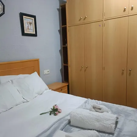 Bedroom With Private Bathroom And Two-Bedroom Family Suite In Quiet Forest Country House 80M2 Large Swimming Pool Music Town Lliria The Garden And Swimmingpool And Garden Are Shared Kamer foto