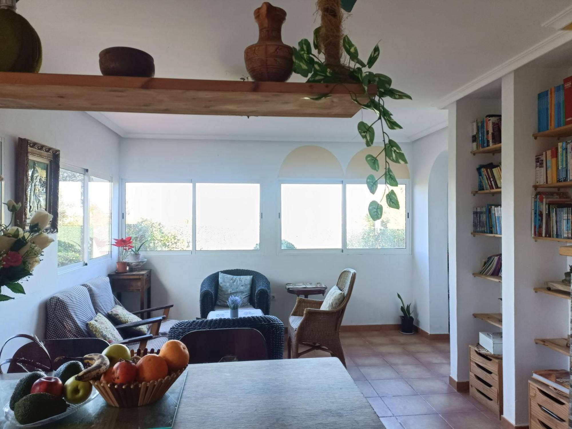 Bedroom With Private Bathroom And Two-bedroom Family In Quiet Forest 80m2 Large Swimming Pool Music Town The Garden And Swimmingpool And Garden Are Shared Séjour chez l'habitant
